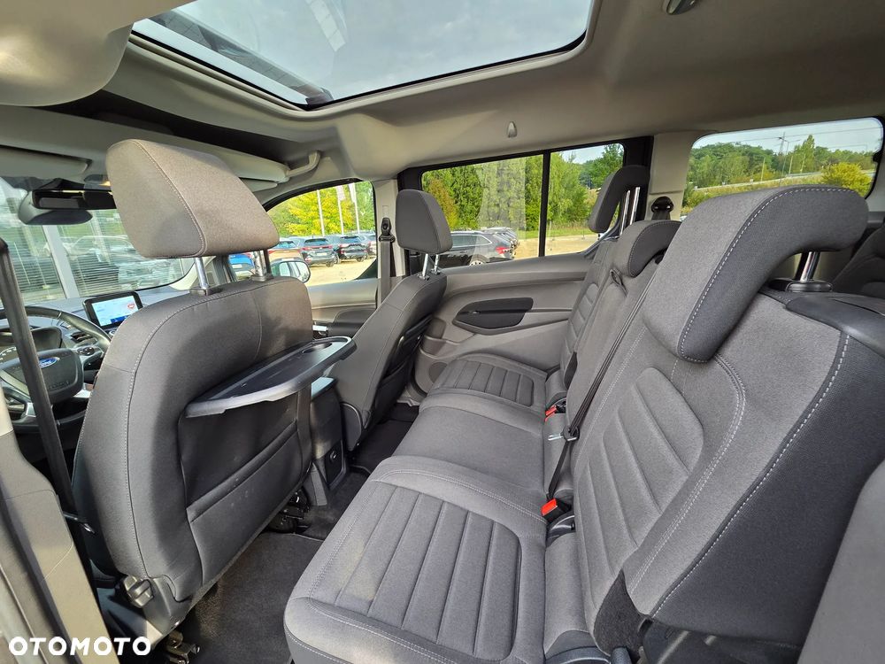 Ford Tourneo Connect 1.5 EcoBlue Titanium PowerShift - 28