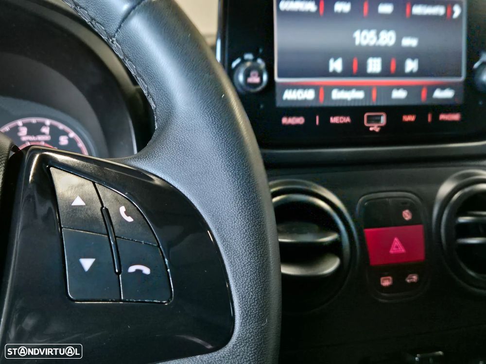 Fiat Fiorino 1.3 M-jet Adventure - 28