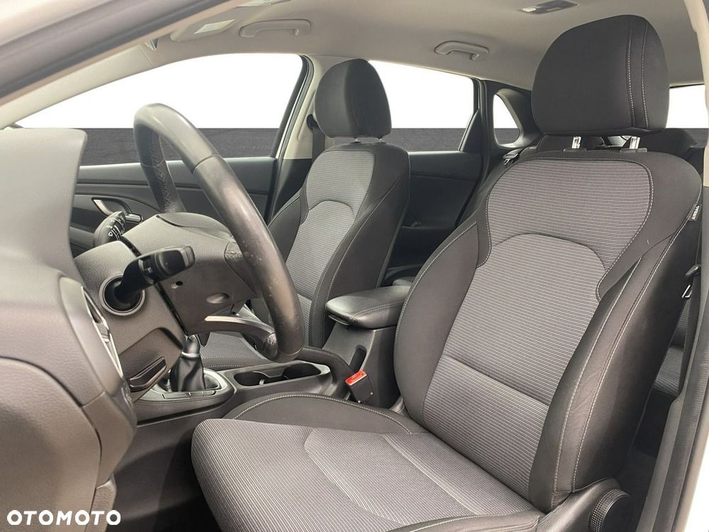 Hyundai i30 - 17