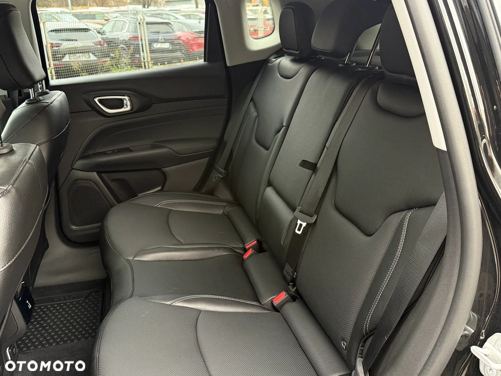 Jeep Compass 1.5 T4 mHEV Summit FWD S&S DCT - 18