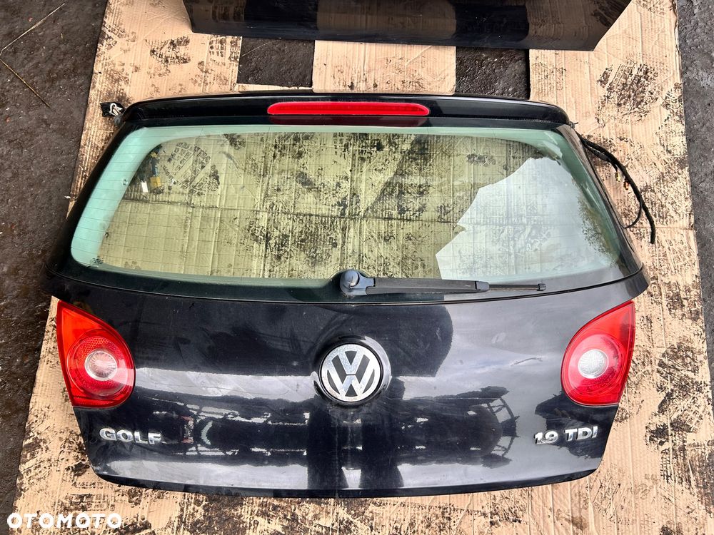 VW Golf V HB Klapa Bagażnika Tył Tylna koloru  LC9X - 1