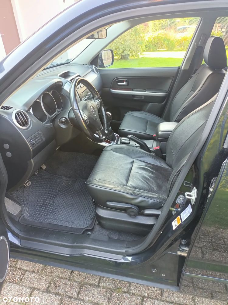 Suzuki Grand Vitara 2.0 - 4
