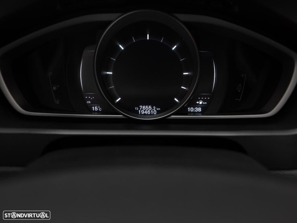 Volvo V40 2.0 D2 R-Design - 18