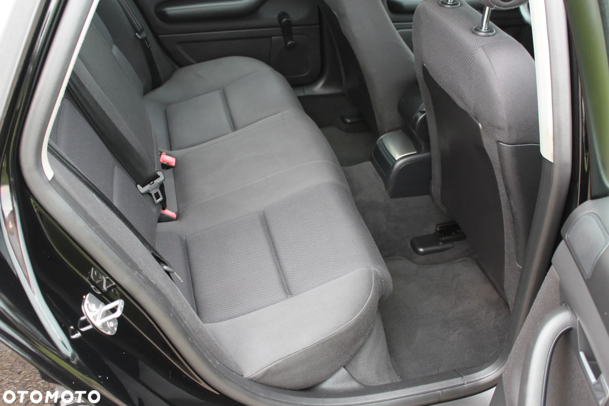Audi A4 1.8 T - 17