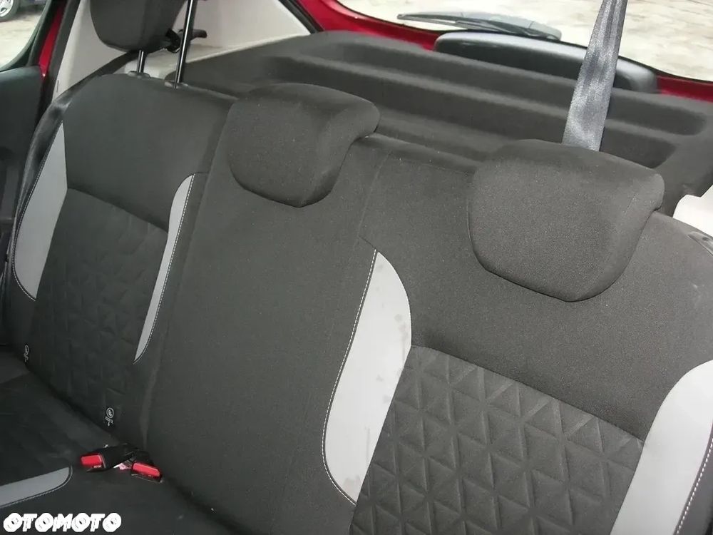 Dacia Sandero Stepway 1.5 dCi - 16