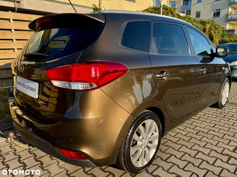 Kia Carens 1.6 GDI Dream-Team Edition - 3