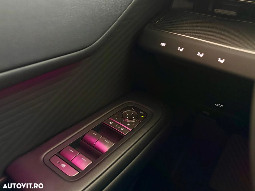 Lexus Seria ES 300h 2.5 FWD E-CVT Executive - 36