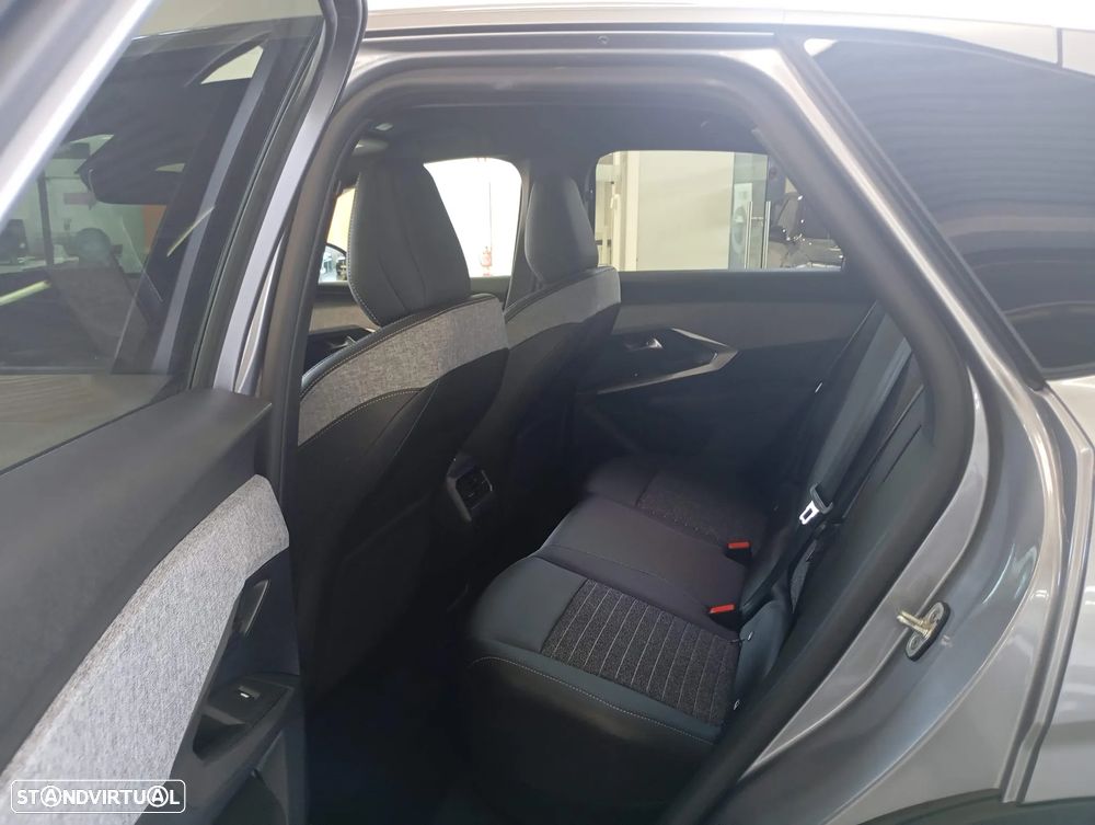 Peugeot 3008 1.2 Hybrid Allure e-DCS6 - 13