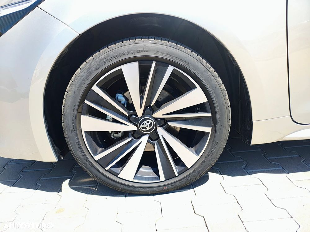 Toyota Corolla 1.8 HSD TS Dynamic - 5