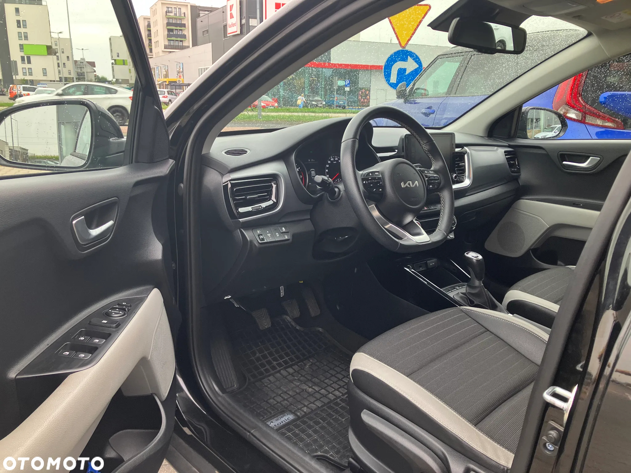 Kia Stonic 1.0 T-GDI L - 13