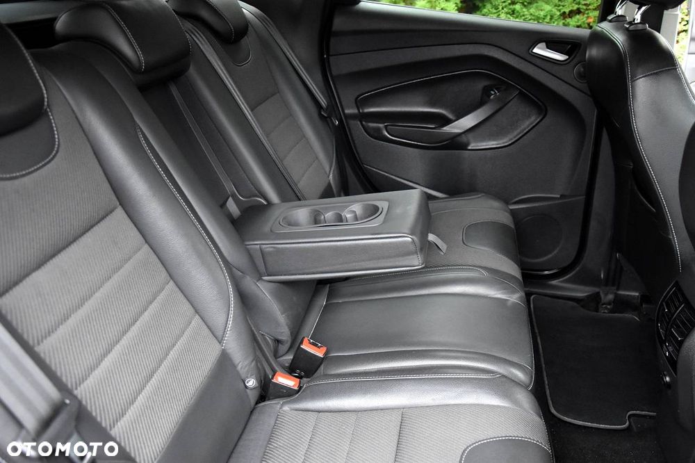 Ford Kuga - 9