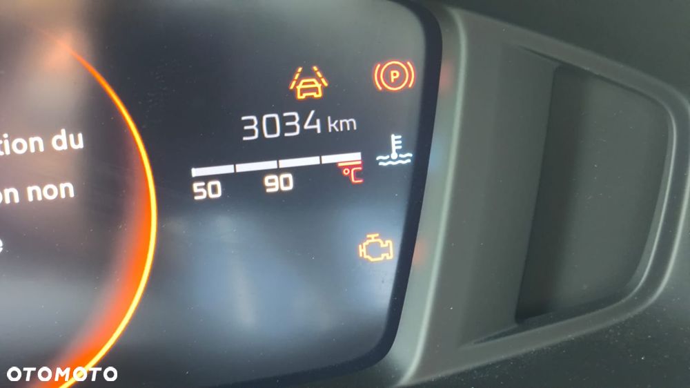 Peugeot 208 - 6