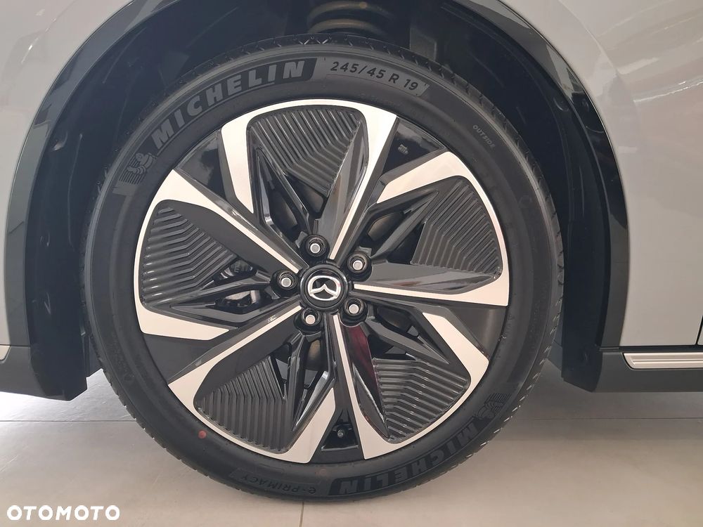 Mazda 6e 68.8kWh Takumi - 7