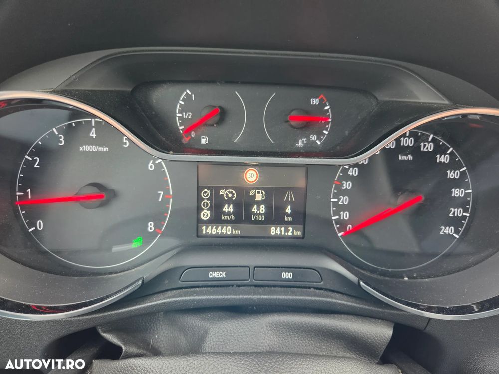 Opel Crossland X 1.2 Start/Stop Innovation - 31