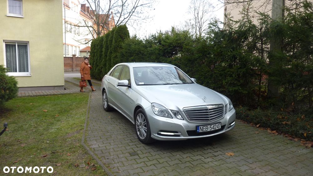 Mercedes-Benz Klasa E 350 CDI 4-Matic BlueEff - 3