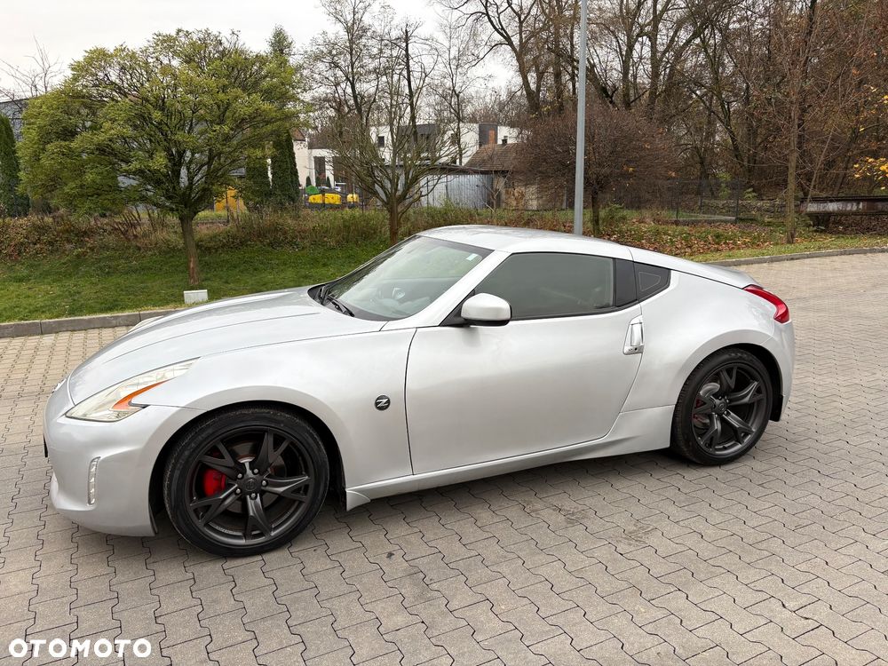 Nissan 370 Z 3.7 V6 Nismo - 2