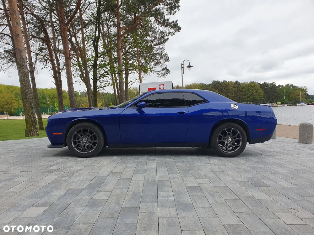 Dodge Challenger - 3