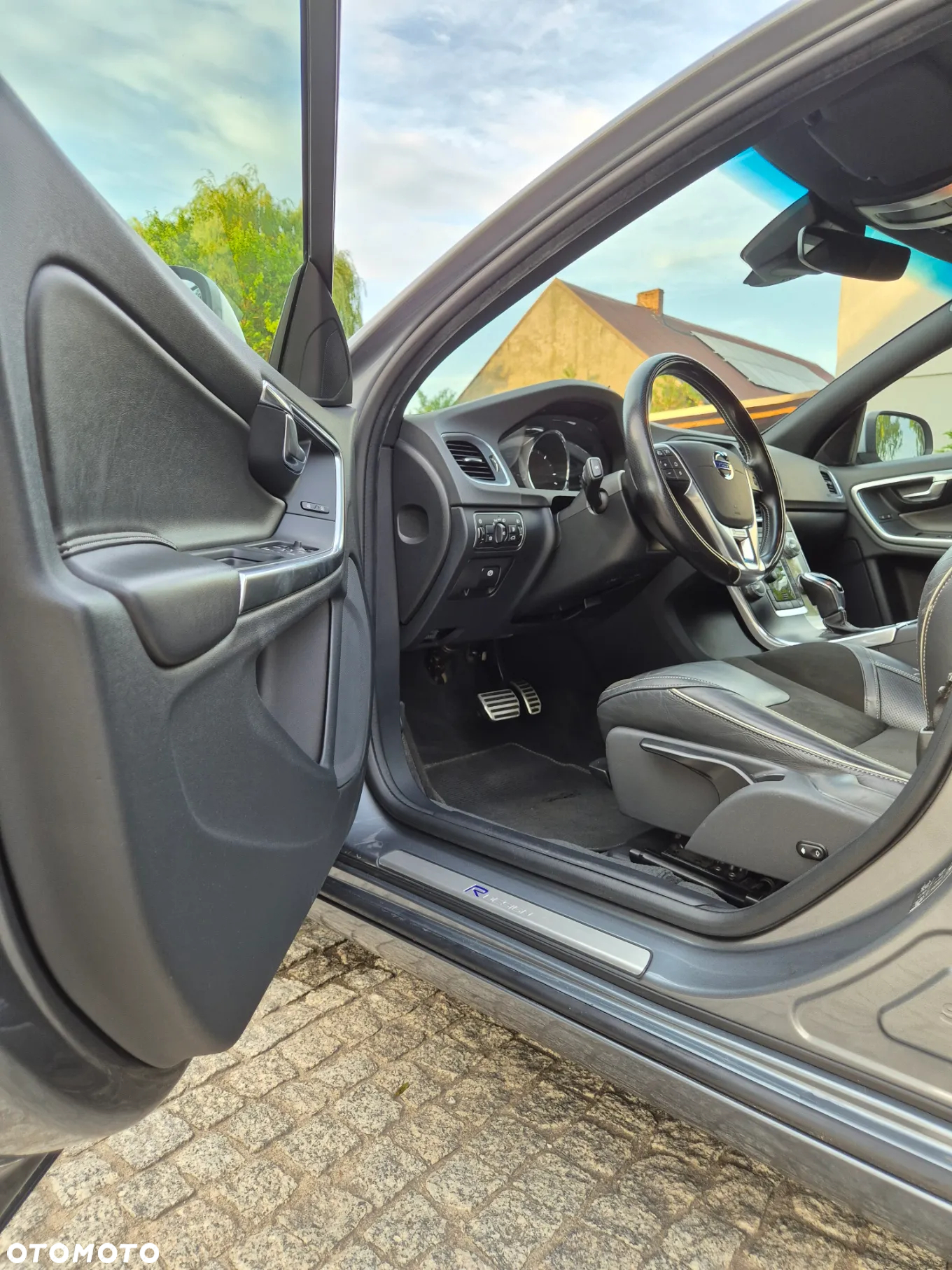 Volvo S60 D4 Drive-E R-Design Kinetic - 17