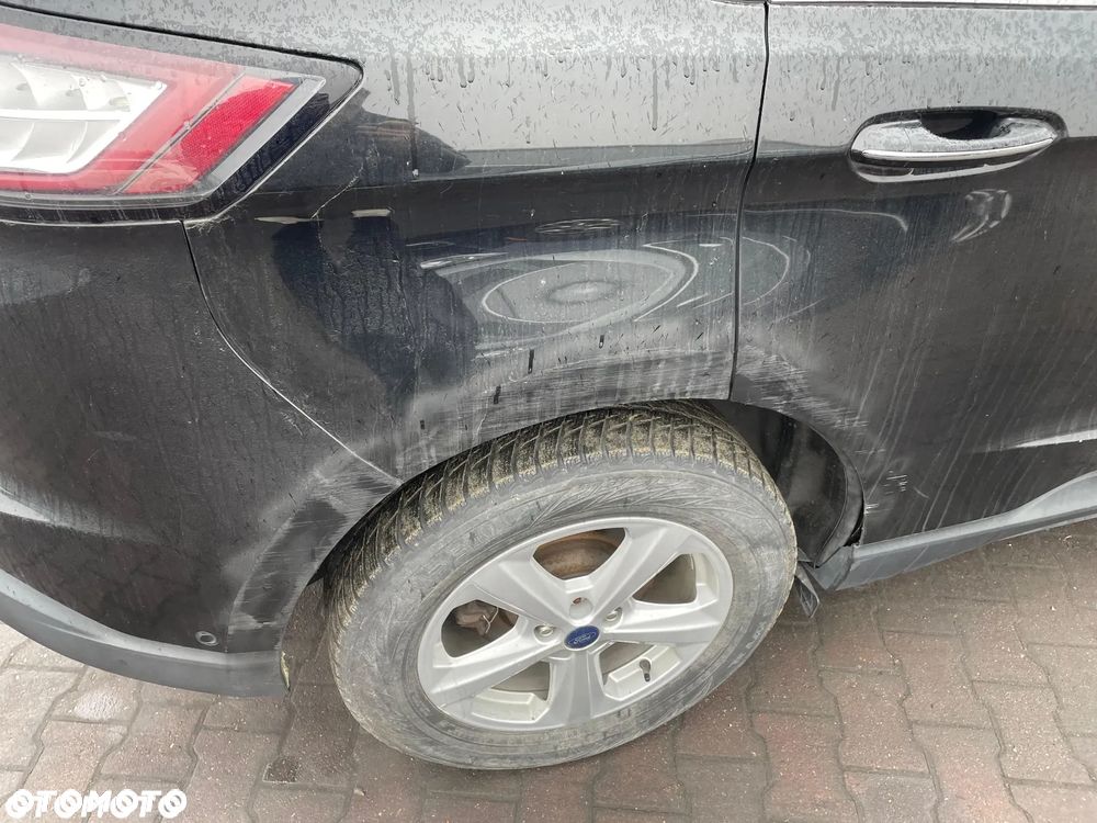 Ford Edge - 7