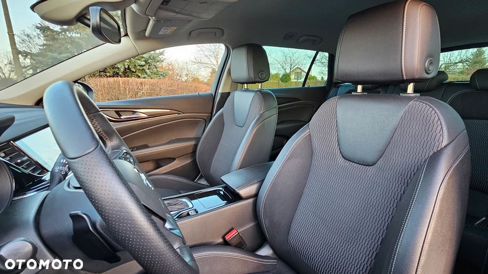 Opel Insignia 2.0 Automatik Business Innovation - 30