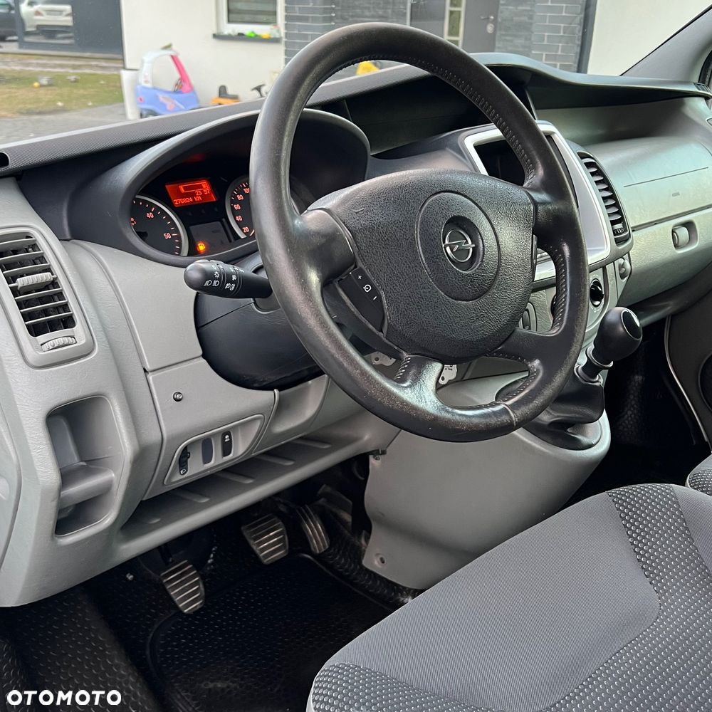 Opel VIVARO - 26