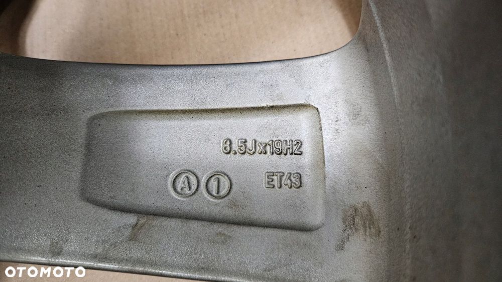 FELGA ALUMINIOWA AUDI A4 8.5x19 ET43 5x112 8K0 - 8