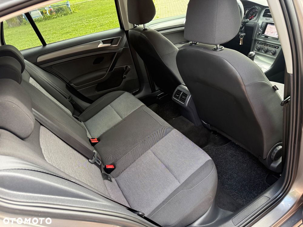 Volkswagen Golf VI 1.6 TDI Comfortline - 10