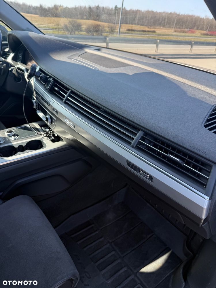 Audi Q7 - 19