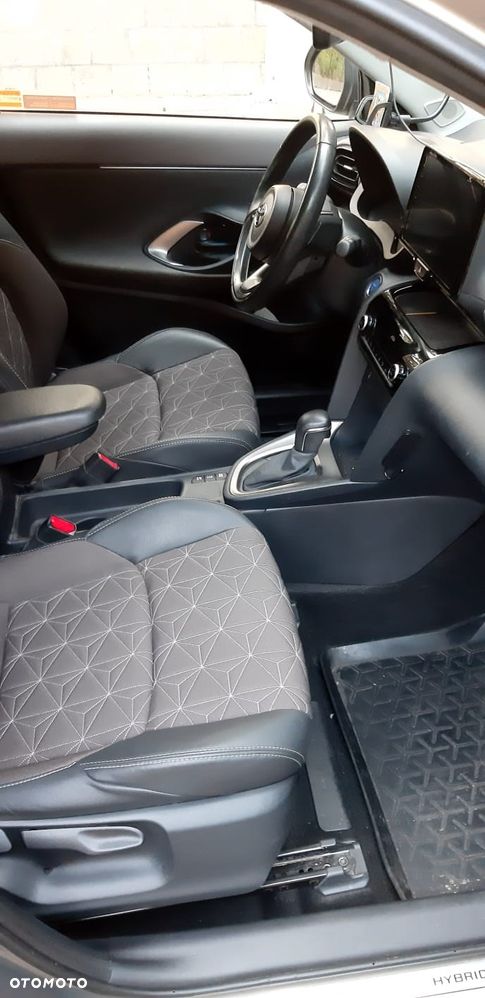 Toyota Yaris Cross Hybrid 1.5 Executive - 8