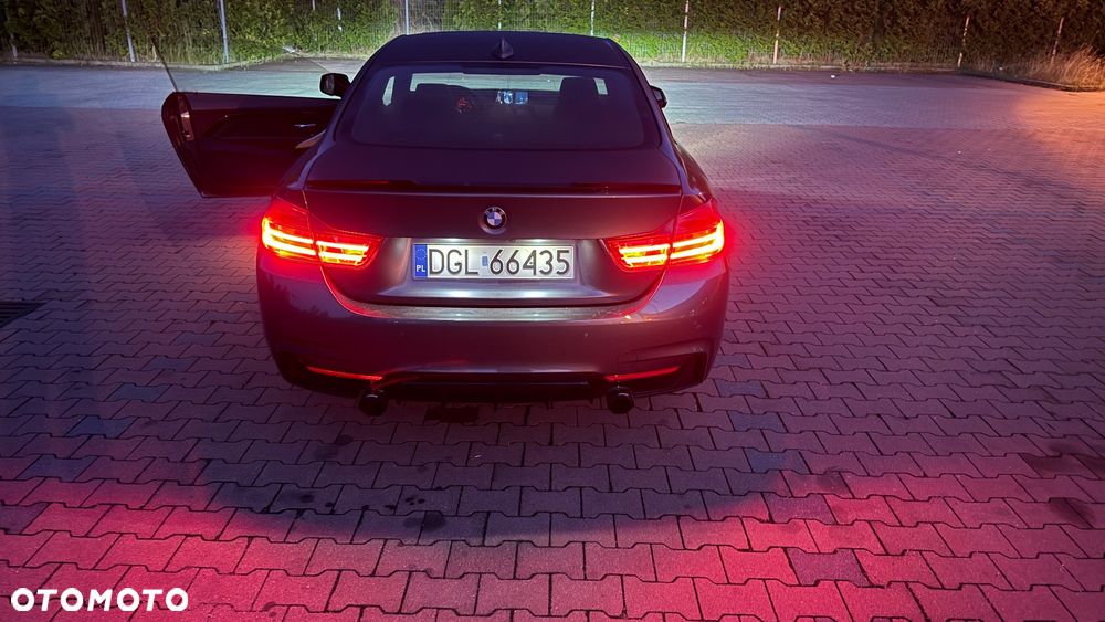 BMW Seria 4 435i Coupe - 14