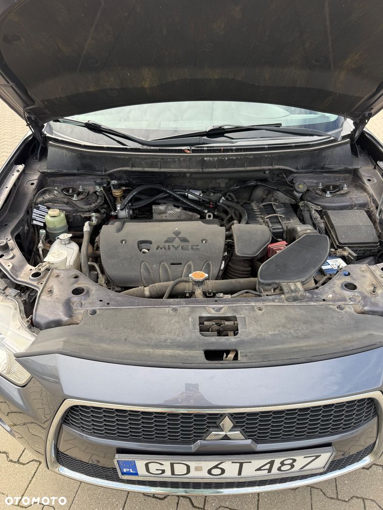 Mitsubishi Outlander 2.0 Intense + 2WD CVT - 12