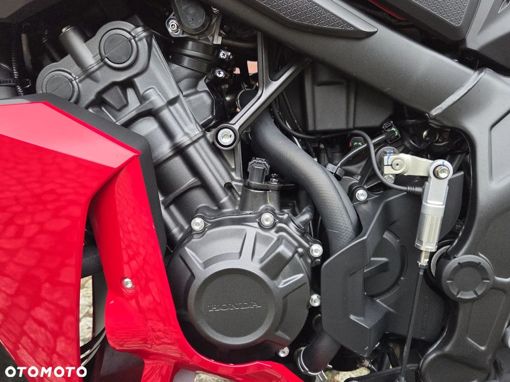 Honda CBR - 12