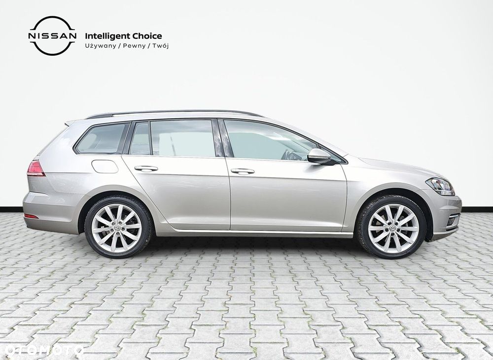 Volkswagen Golf - 5
