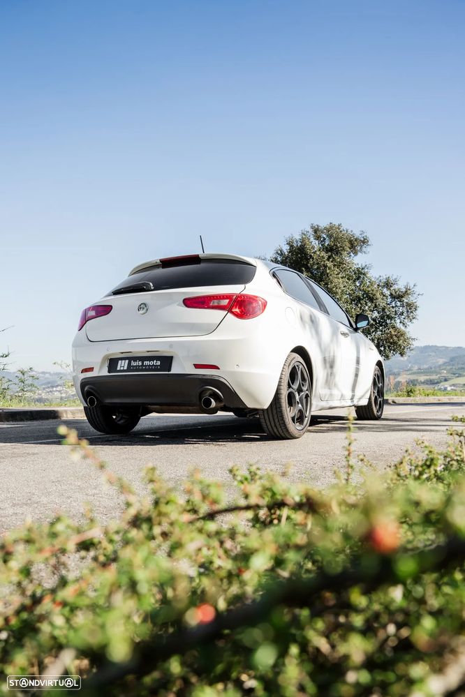 Alfa Romeo Giulietta 2.0 JTDM Distinctive - 15