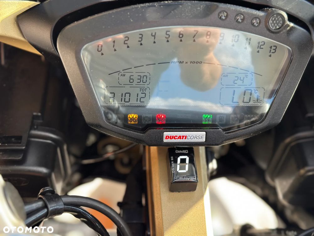 Ducati 848 - 16
