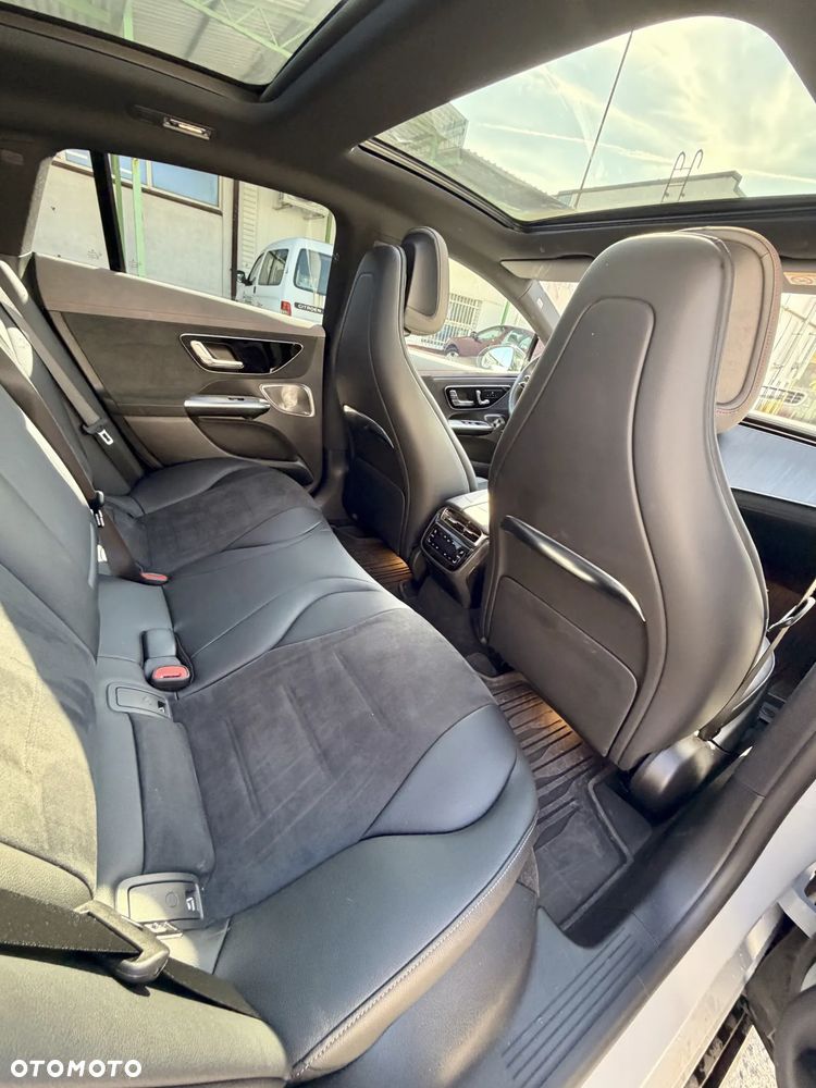 Mercedes-Benz EQE 500 90.5kWh 4-Matic AMG Line - 10