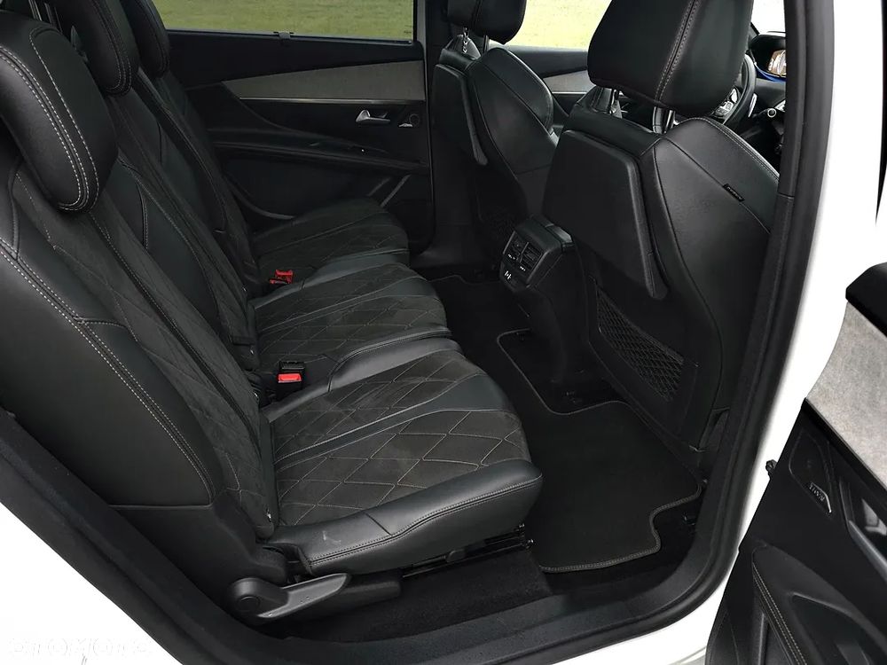 Peugeot 5008 BlueHDi 180 EAT8 GT - 33