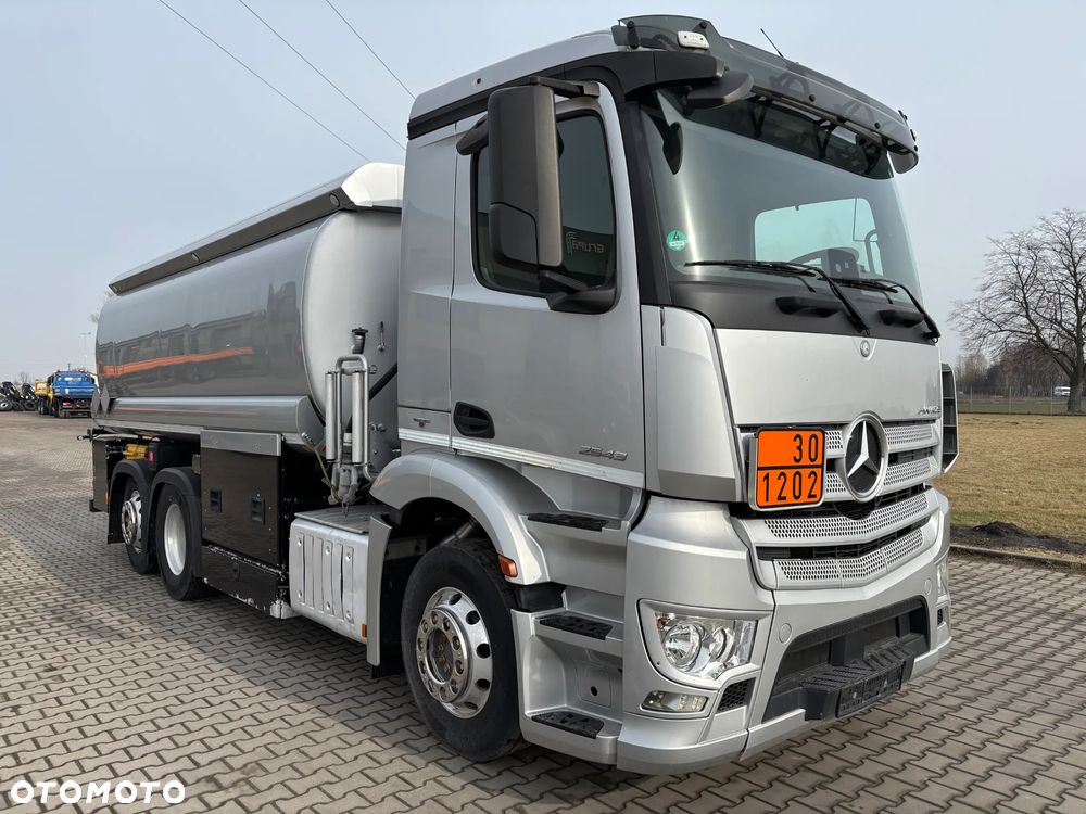 Mercedes-Benz ANTOS 2543 cysterna do dystrybucji paliwa, zabudowa ESTERER , z Niemiec - 2