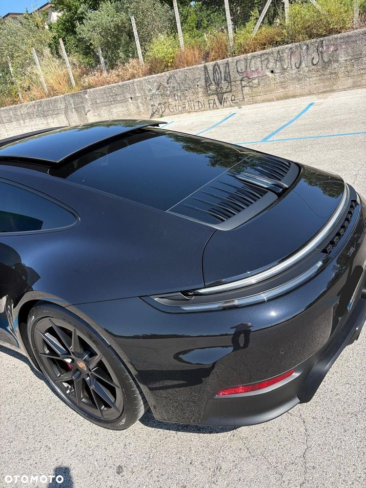 Porsche 911 Carrera T-Hybrid GTS - 2