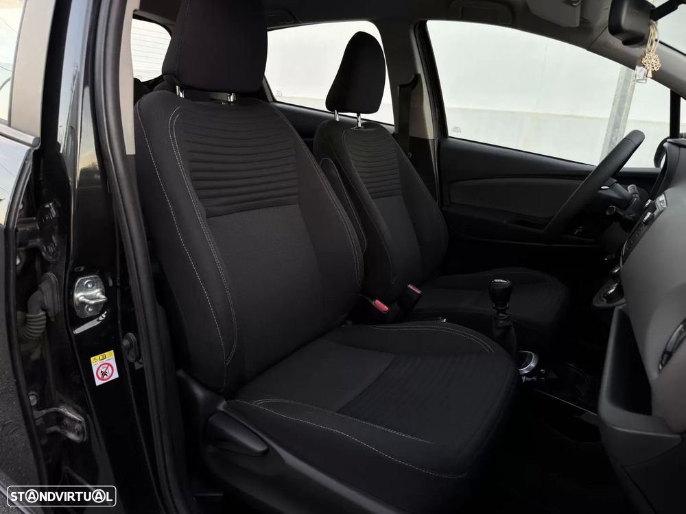 Toyota Yaris 1.4 D-4D Comfort+P.Style - 11