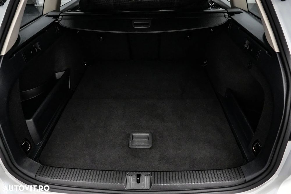 Volkswagen Passat GTE - 22