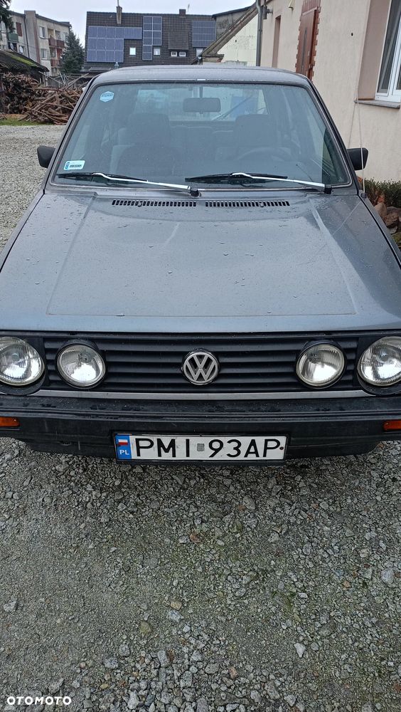 Volkswagen Golf 1.6 CL - 1