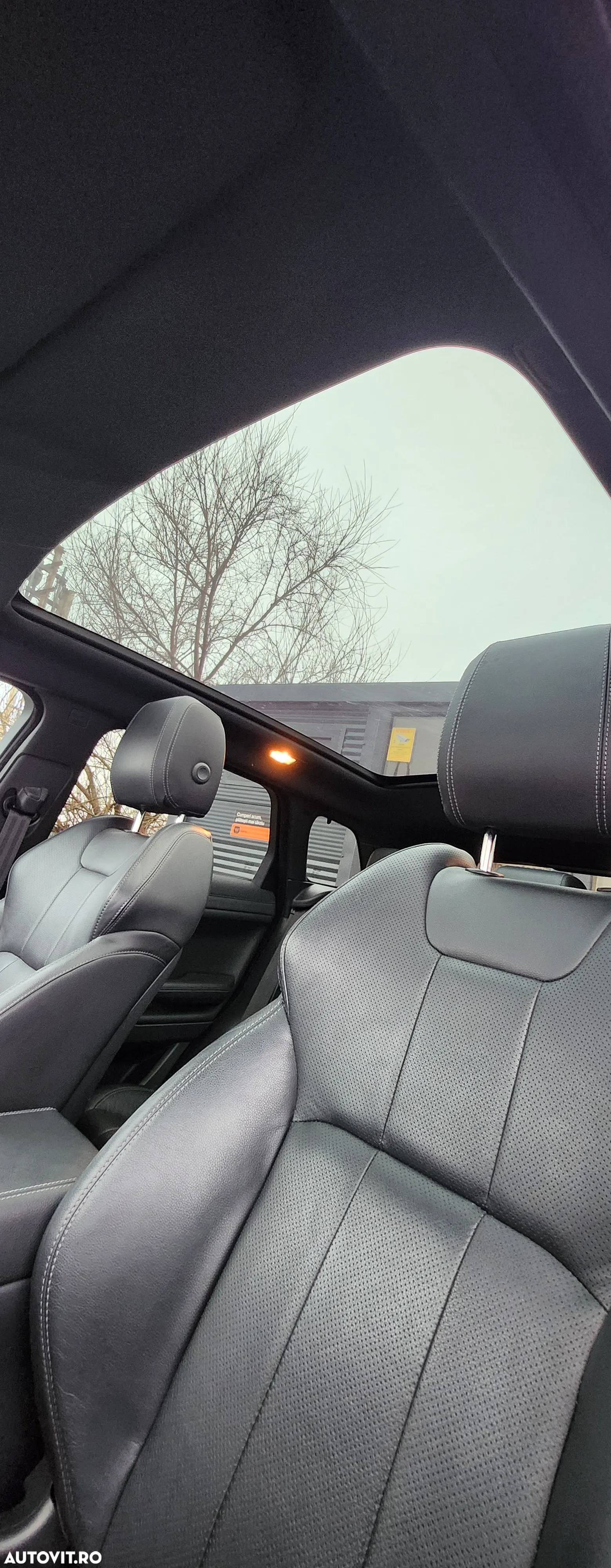 Land Rover Range Rover Evoque 2.0 l Si4 SE Dynamic - 24