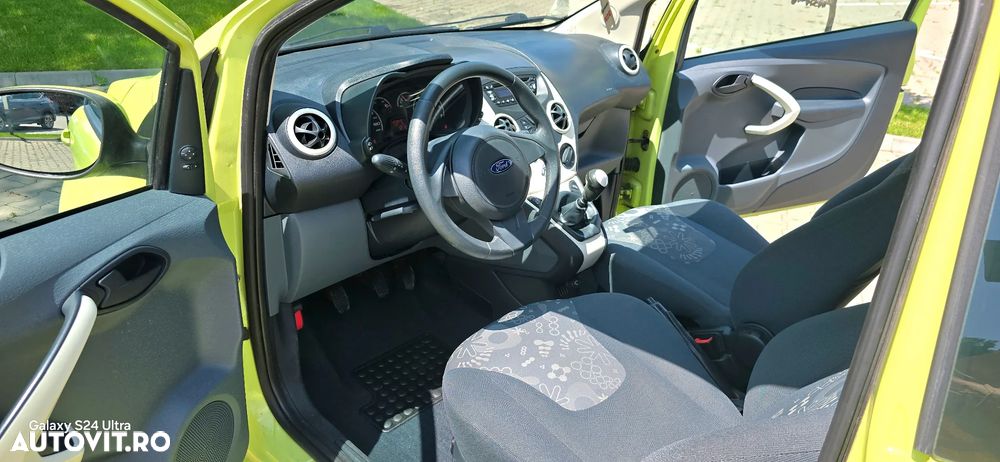 Ford Ka 1.2i Ambiente - 6