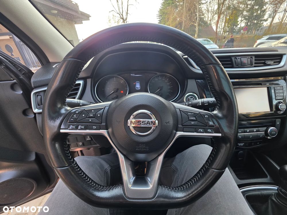 Nissan Qashqai 1.6 DCi 4x4 N-Connecta - 21