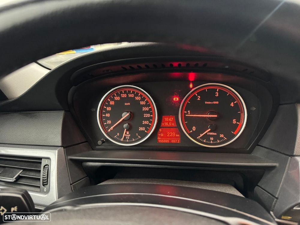 BMW 520 d Touring Executive - 22