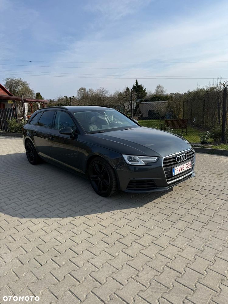 Audi A4 Avant 2.0 TDI - 1