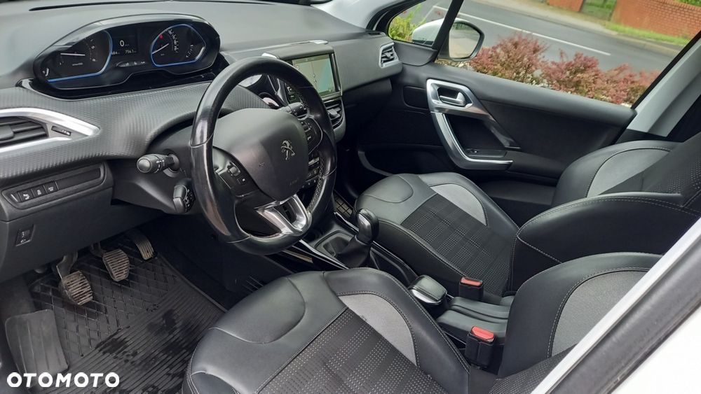 Peugeot 2008 1.6 BlueHDi Active - 9