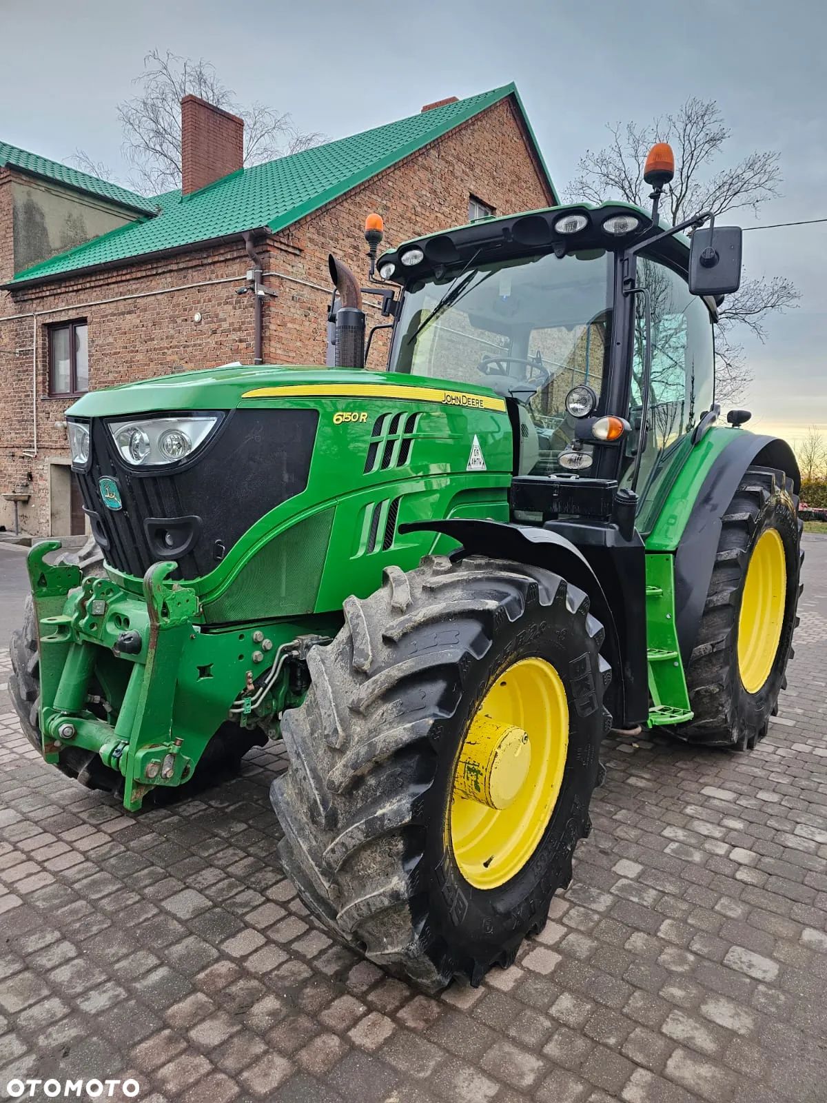 John Deere 6150R - 1