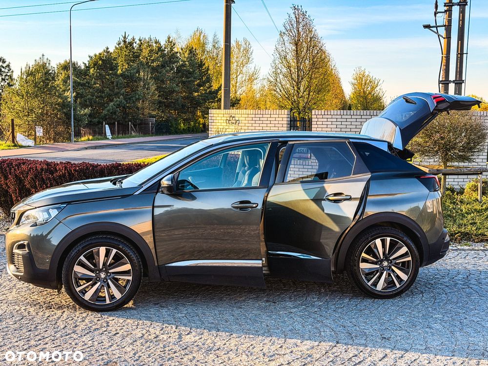 Peugeot 3008 PureTech 130 Stop & Start GPF EAT8 Allure Business-Paket - 23